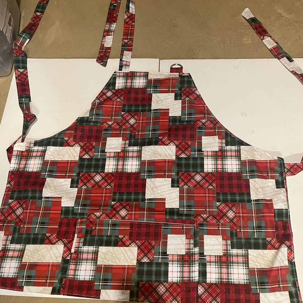 Holiday Plaid Apron with Red and Green Pattern